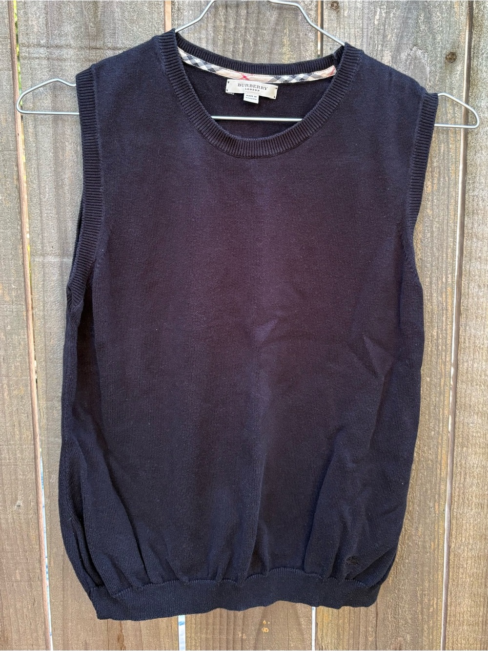 Burberry Women's Navy Sleeveless Knit Shell